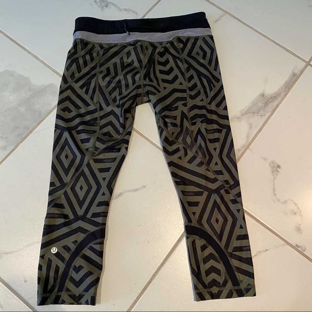 Lululemon cropped pants sz8